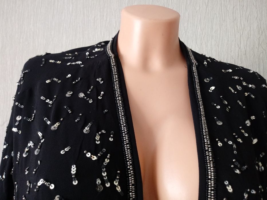 Mango czarna narzutka z cekinami i koralikami rozm. M oversize