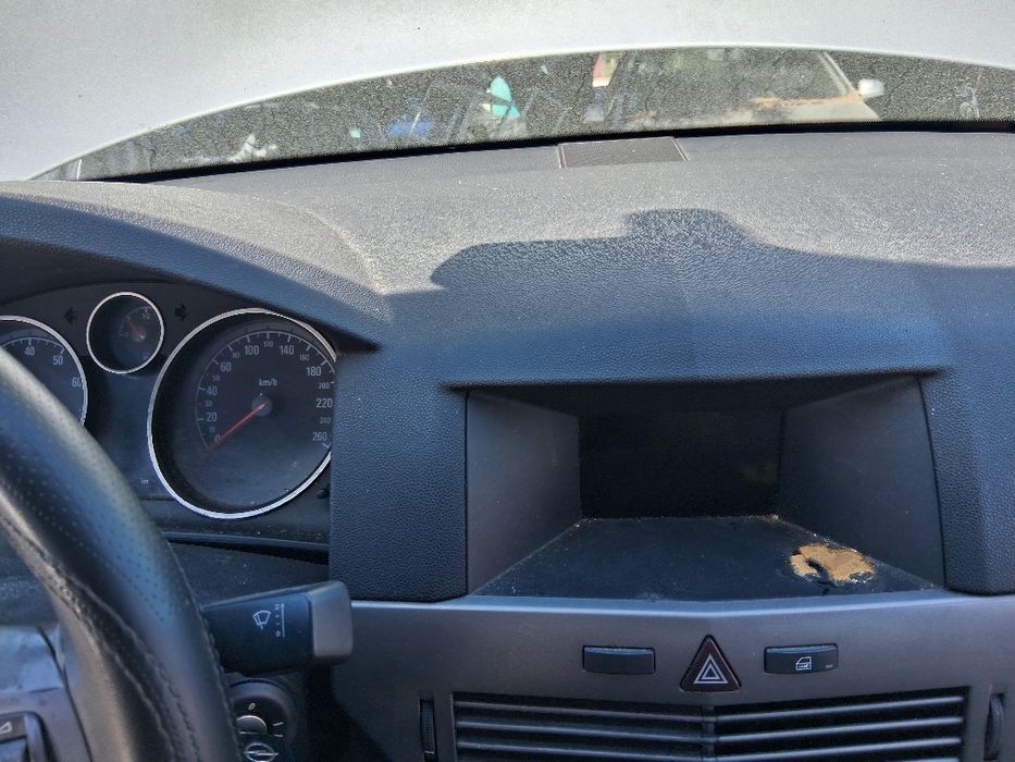 Astra h 1.4i tablier