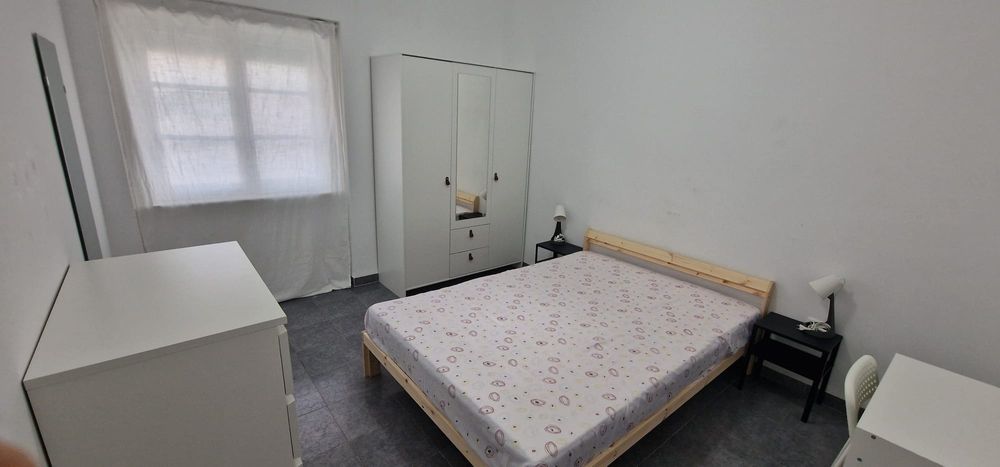 Arrendo 2  quartos  em Almada