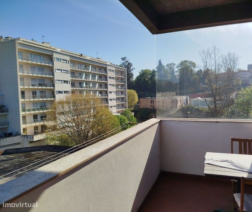 Apartamento T3+1 no Centro da Cidade - Como Novo!