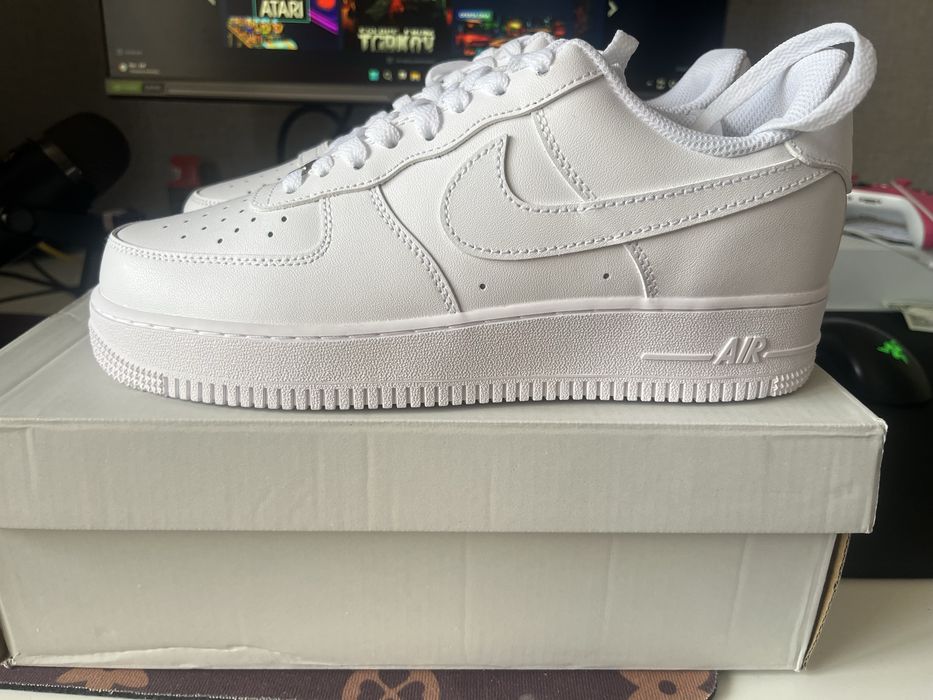 Białe Nike air force 1 nowe