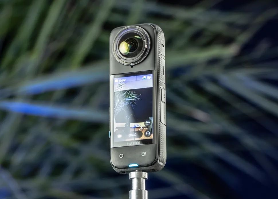 Insta360 X4 | Компактна 360° камера з 8K