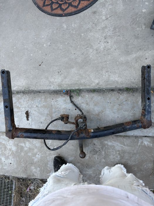 Hak do auta sprawny z tabliczką