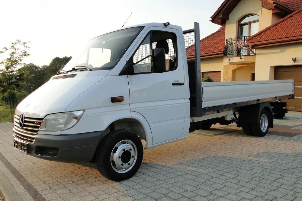 Mercedes-Benz Sprinter 411  skrzynia unikat stan import Włochy 0 korozji