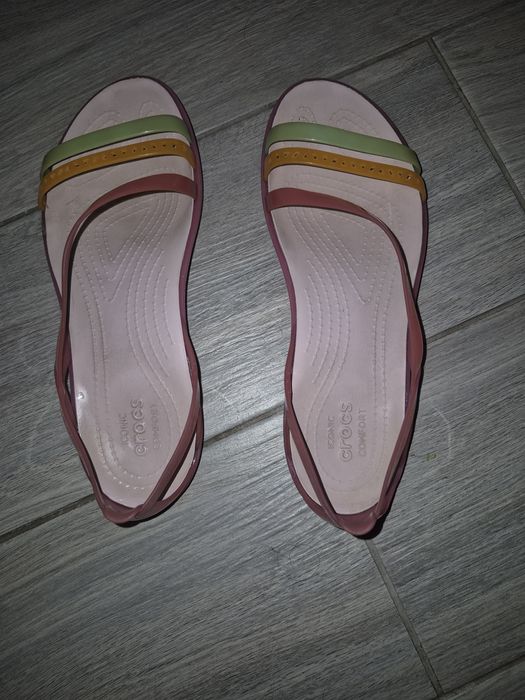 Пляжні Босоніжки сандалі мильниці Crocs w9 (39.5-40)