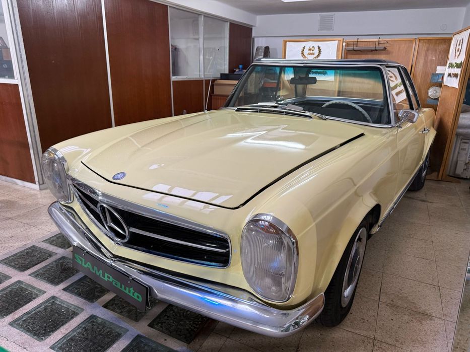 Mercedes-Benz W113 (1963-1970) 250 SL