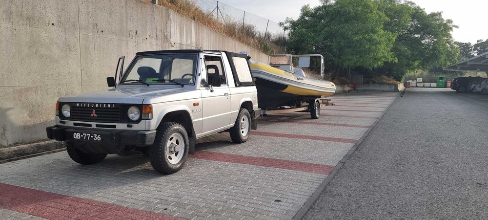 Mitsubishi Pajero MK1 Descapotável + outro de oferta para peças