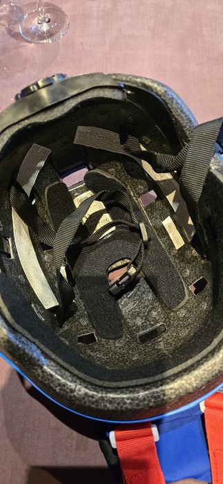 Skate novo com protecção