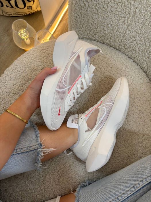 Жіночі кросівки nike