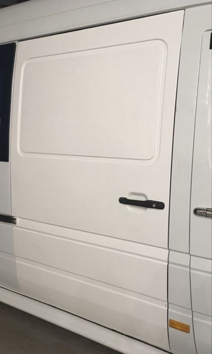 Дверь боковая сдвижная спринтер Mercedes sprinter 1995-2006 LT