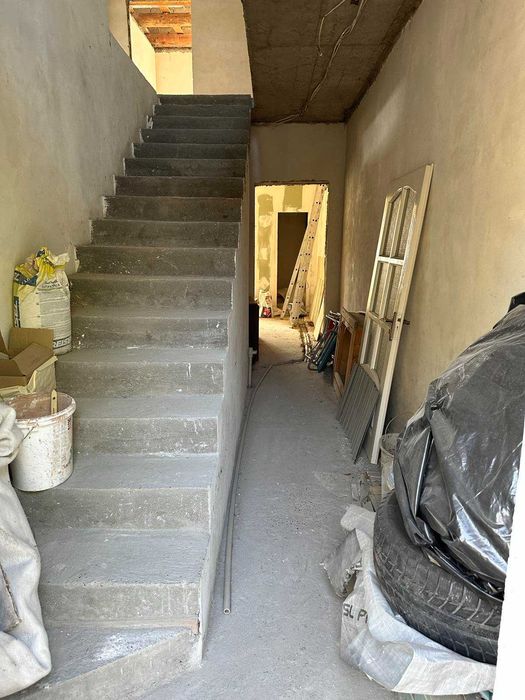 Продається будинок в м. Тячів