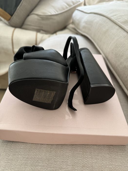 DeeZee czarne sandały na platformie r. 37