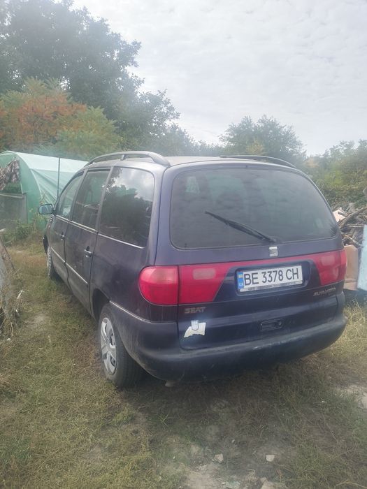 Продам мінівена, семі местний Сеат Альхамбра