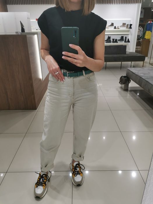 Джинсы мом на 34 р