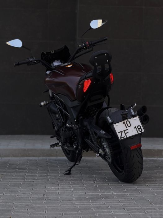 BENELLI 502 C CRUISER- Poucos Quilómetros!