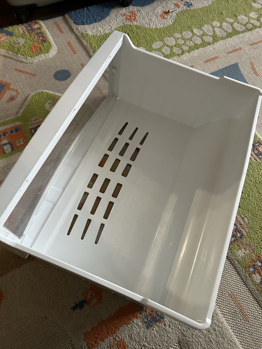 Ящик контейнер для холодильника.