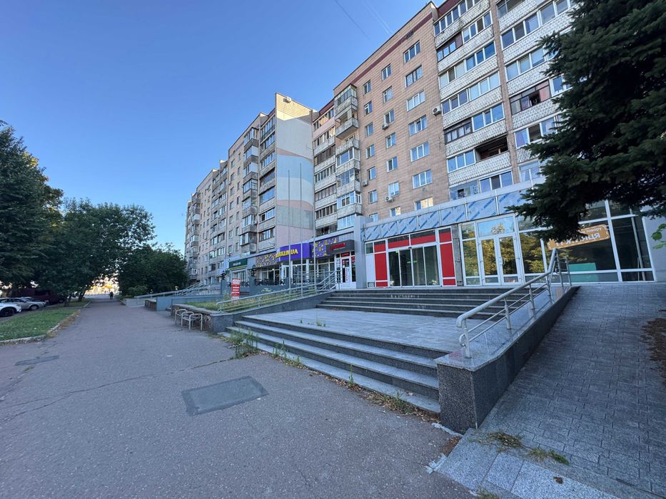 Приміщення по бул. Шевченка біля площі 700-річчя