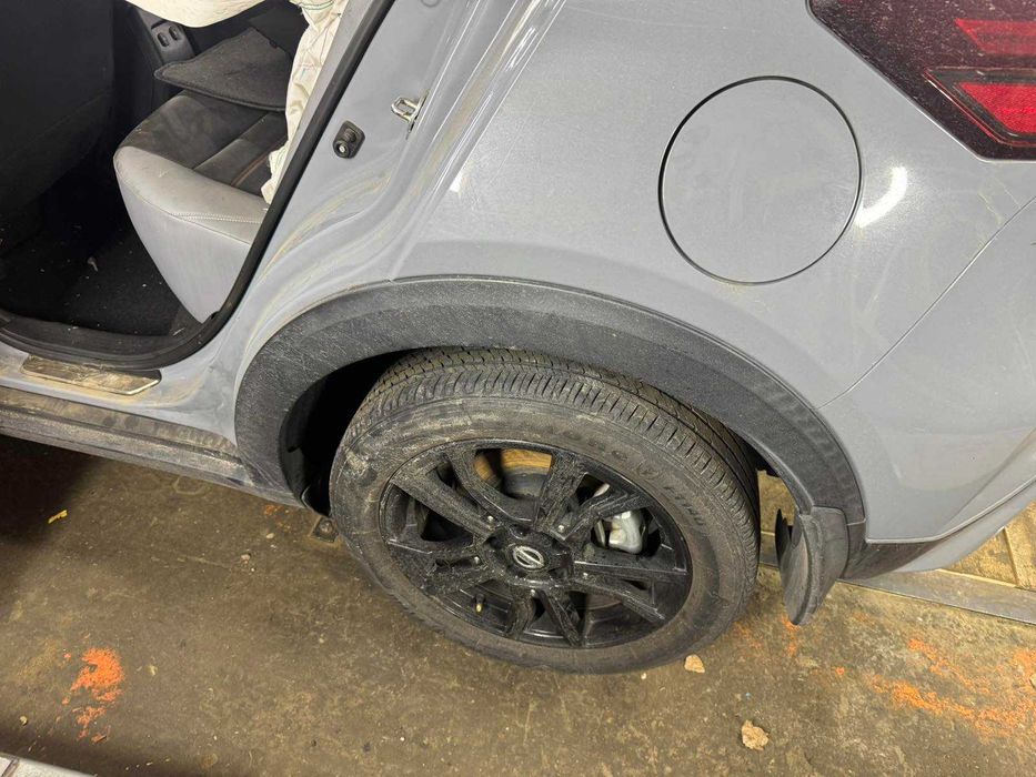 полка в багажник обшивка молдинг пластик nissan kicks sr sv  разборка