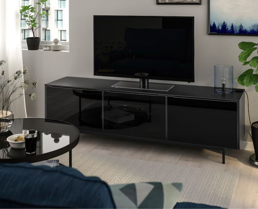 Movel TV com 3 portas de vidro