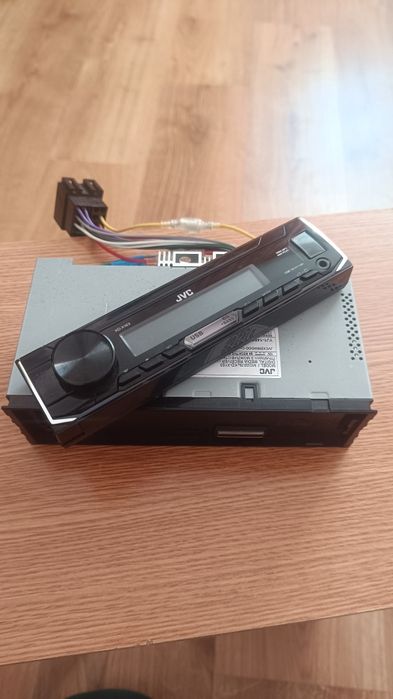 Продам магнітолу JVC