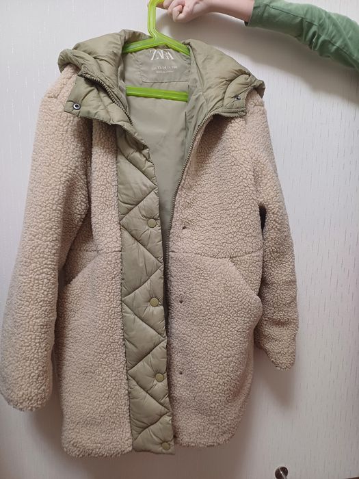 Продам дитясі весняні куртки