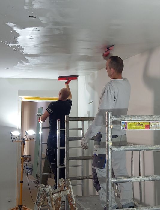 Remonty / Szpachlowanie / Malowanie/ Wykończenia wnętrz