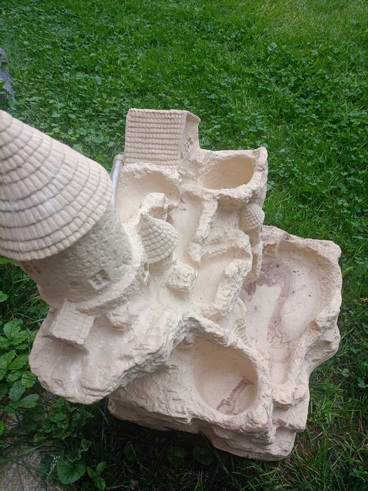 zamek z zywicy fontanna