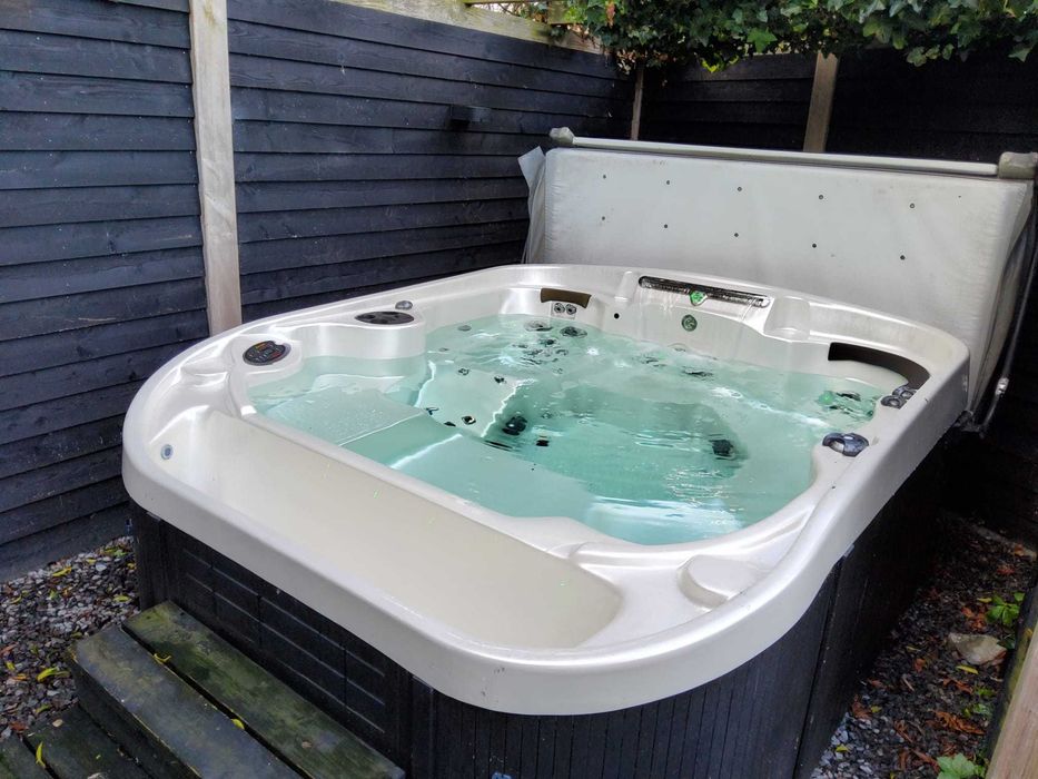 Jacuzzi ogrodowe USA BALBOA - używane po serwisie