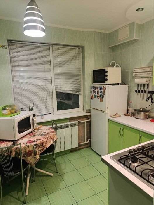 Продам 1 комнатную квартиру. 1/9эт. 36м2. Метро Салтовская. Киевский район.