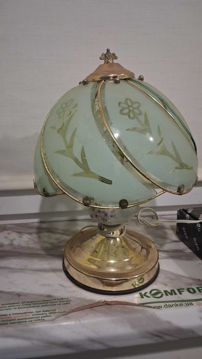 Настільна лампа, нічник