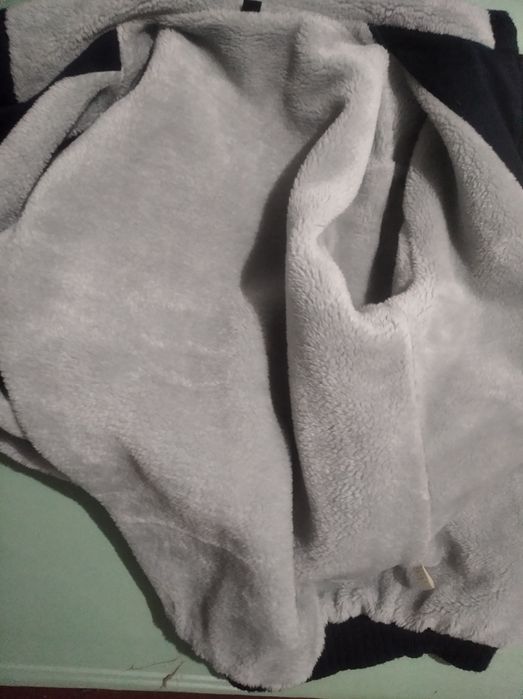 Мужская кофта с капюшоном