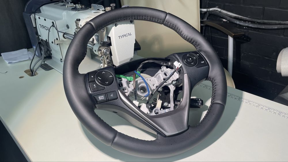 Реставрация кожи авто. Покраска сидений ,покраска руля, пластика.