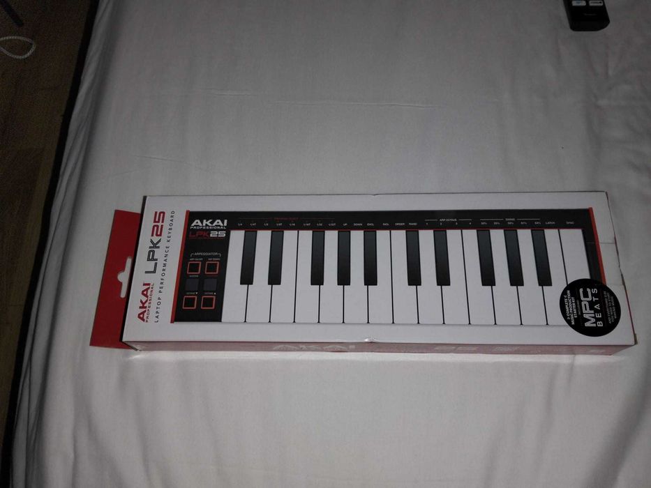 Vendo Instrumetos Musicais  AKAI LPK 25  E O AKAI PROFESSIONAL MPD218