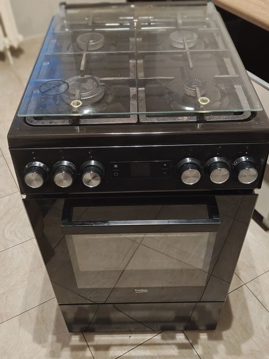 Kuchenka gazowa elektryczna Beko