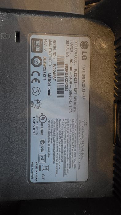 LG Flatron W2242S (22 cale)