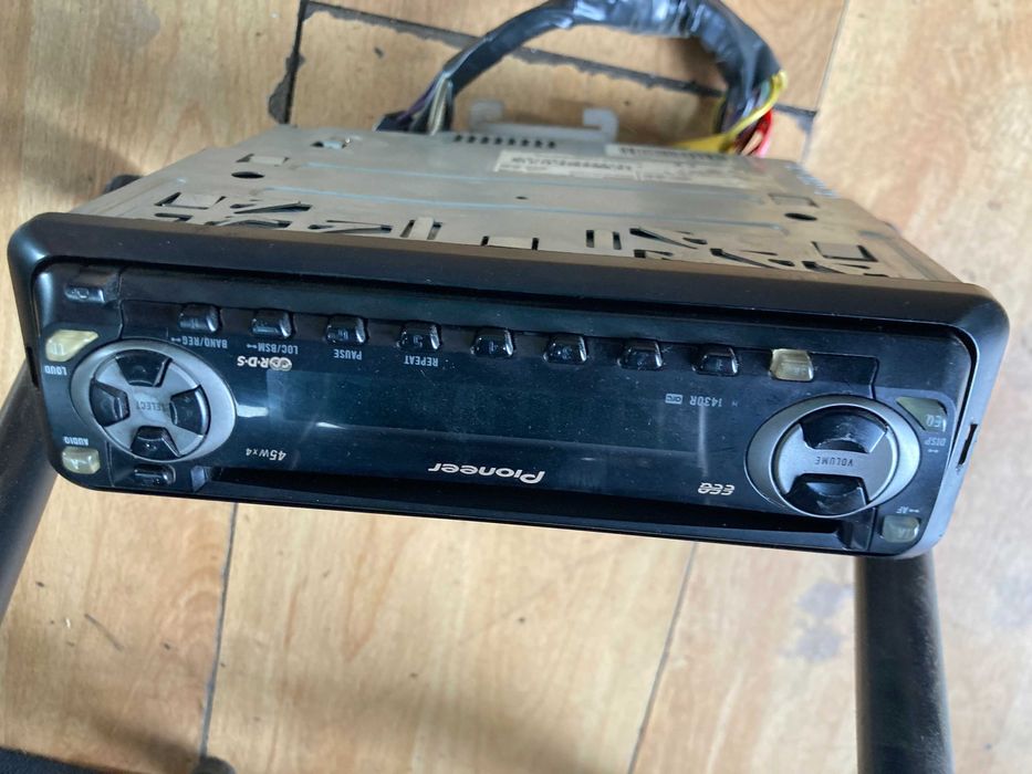 Radio samochodowe Pioneer - magnetofon Stan bardzo dobry