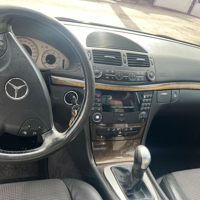 Mercedes Benz 270E avangard excelente estado