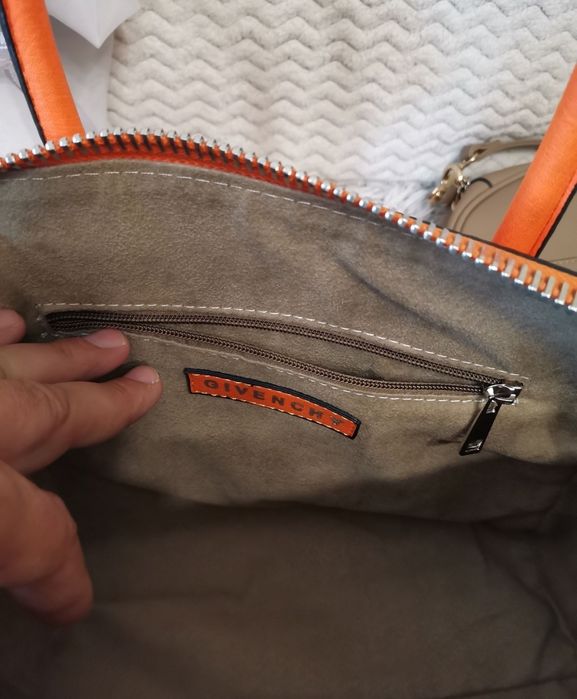 Torebka skórzana GIVENCHY ORANGE