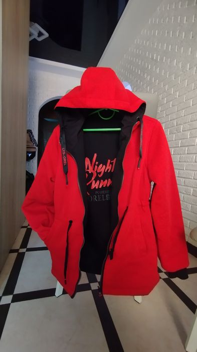 Продам куртку двухстороннюю 164 -168,парка,курточка,ветровка,толстовка