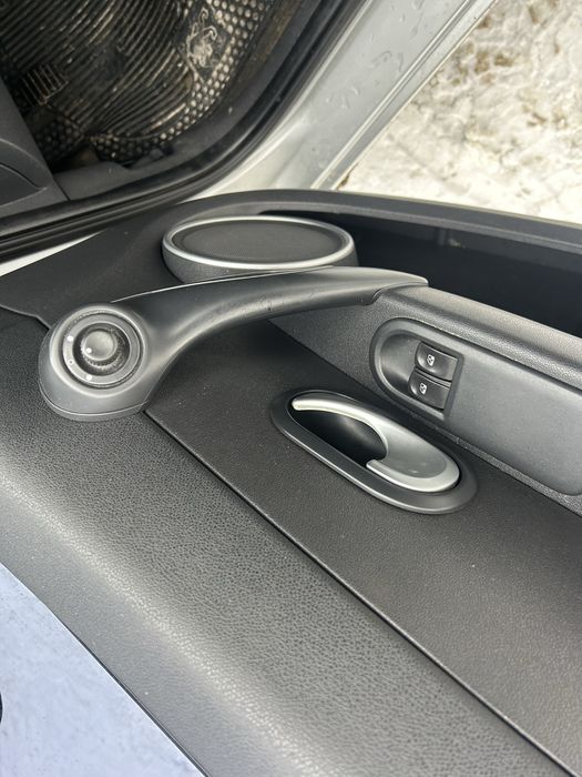 Renault Clio III покоління, 1.2 бензин