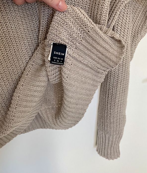 Camisola de malha com renda (Shein, tamanho S)