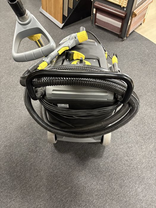 Odkurzacz piorący Karcher profesional Puzi 30/4