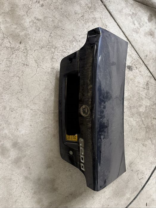 Tampa da Mala / Porta Bagagens BMW E39 Sedan (520d) com Forro