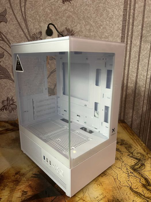 Корпус акваріум для ПК загартоване скло білий mATX mini-ITX