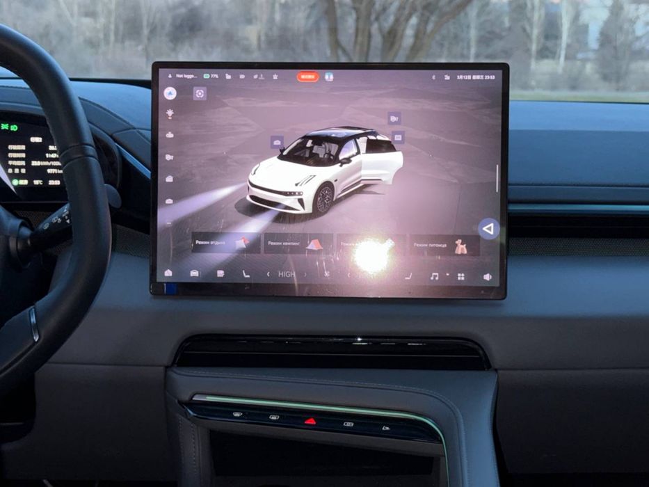 Zeekr 001 2024 стильный электрокар