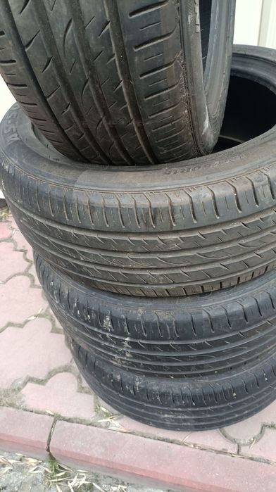 Продам комплект літньої резини 195/50/15