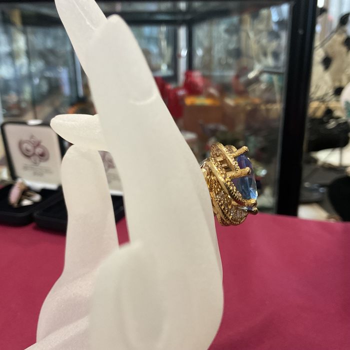 Anel prata 925 banhada a ouro medida 11 mm anúncios abaixo