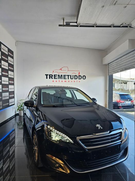 Peugeot 308 1.2 PureTech Allure EAT6