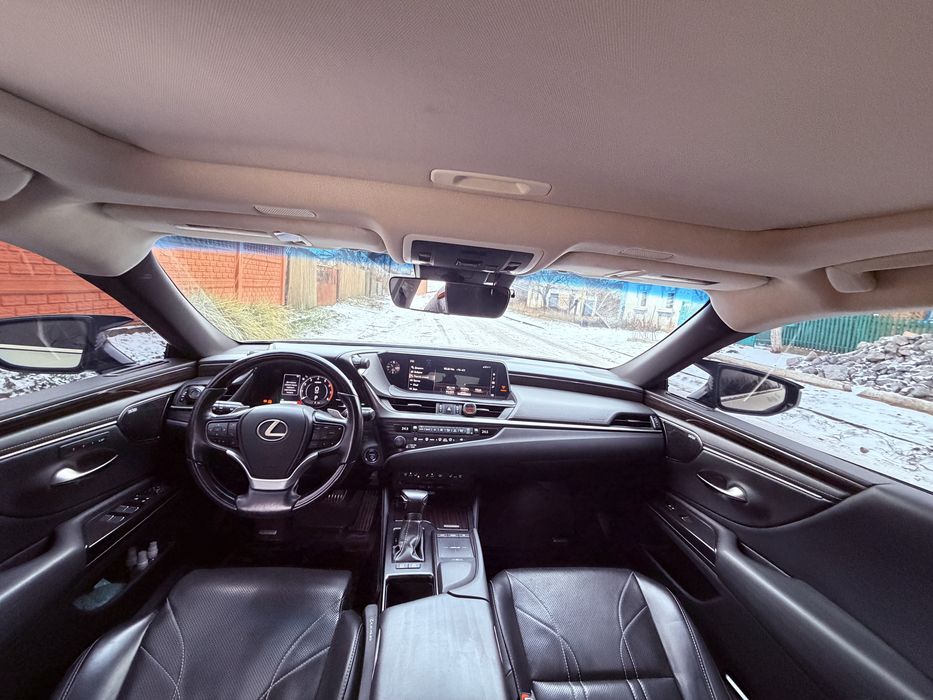 Продам lexus es300h