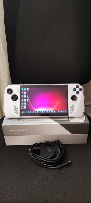 Продам портатівку Asus RoG Ally 512